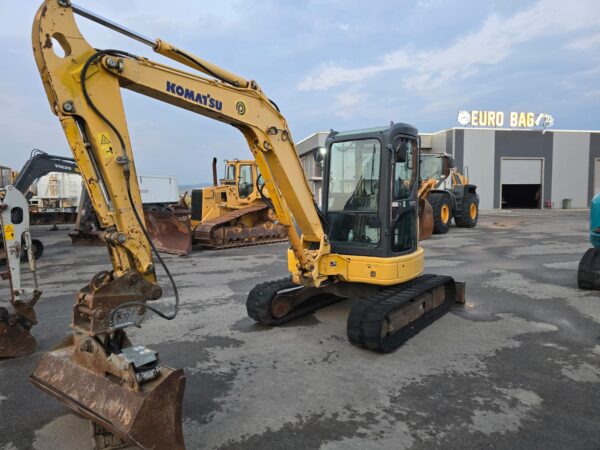 KOMATSU PC50 - Figura 2