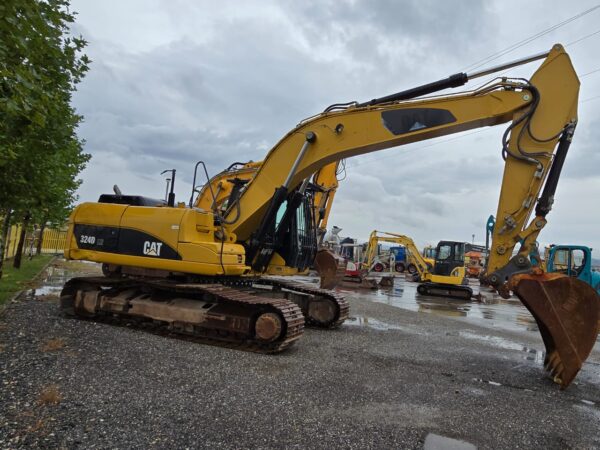 CAT 324 D - Figura 4