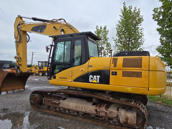 CAT 324 D - Figura 2