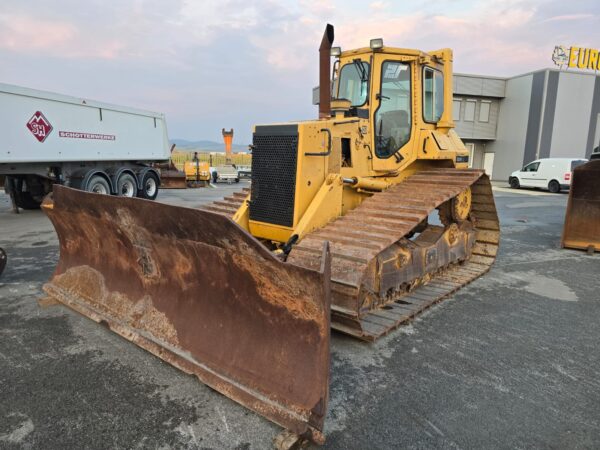 BULLDOZER - CAT D5